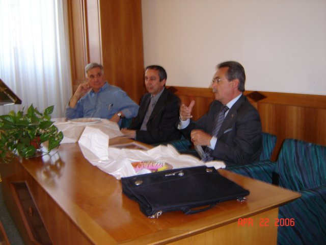 photo1.jpg
